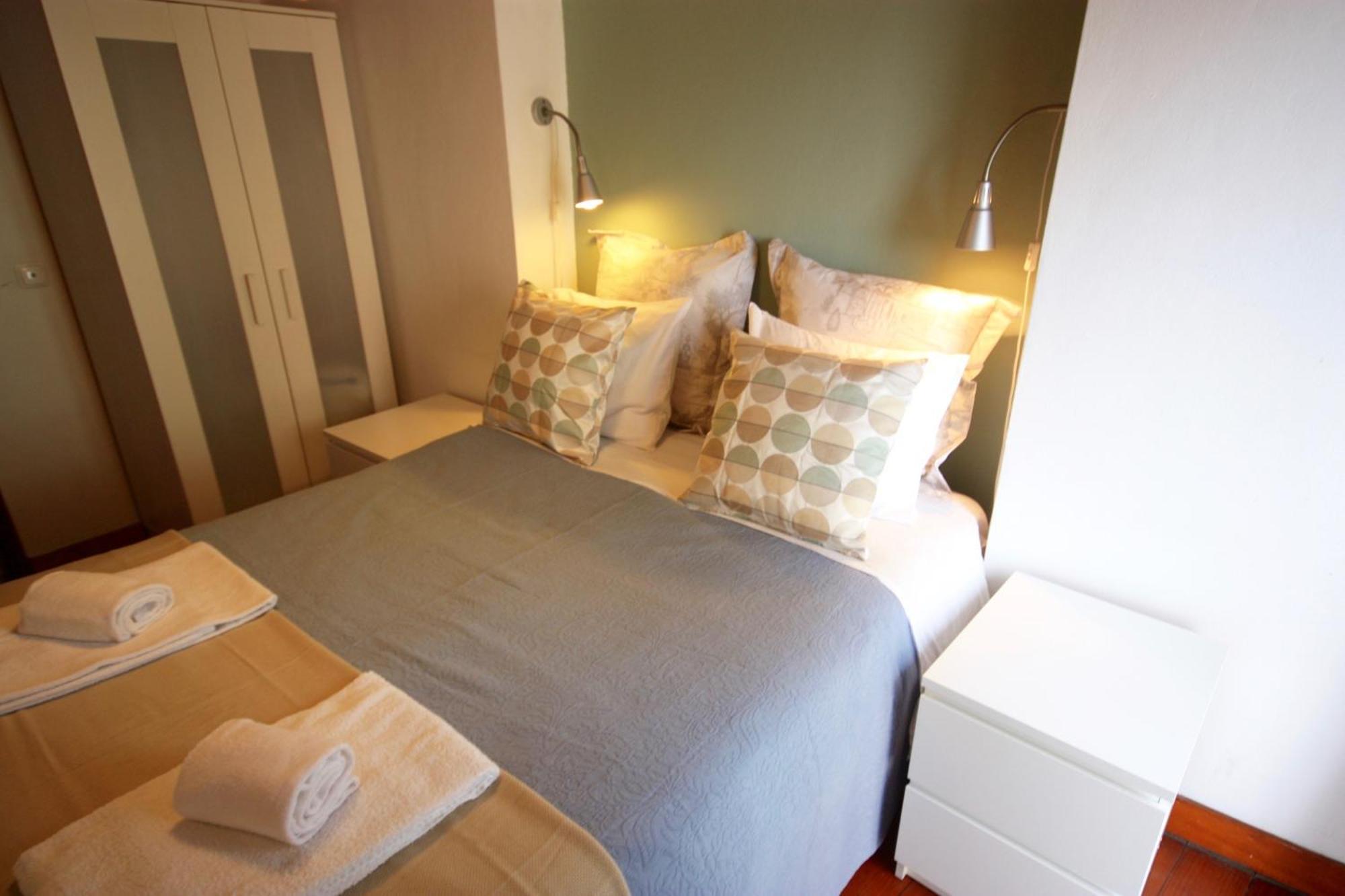 Myplacelisbon - Alfama River View Apartment Room photo